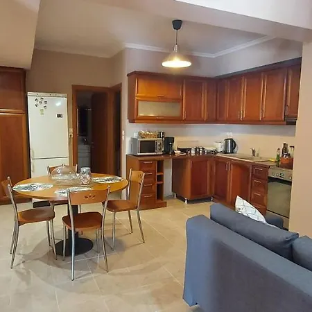 아파트 Airport Friendly House 1 아르테미다