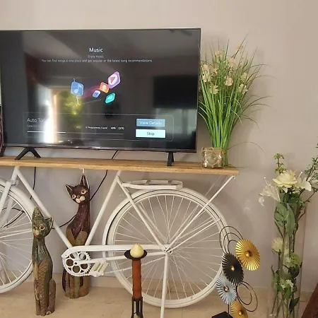 아파트 Airport Friendly House 1 *